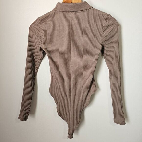 EUC ZARA TAUPE / TAN RIBBED HALF BUTTONED BODYSUIT LONGSLEEVES SIZE M - Picture 7 of 12